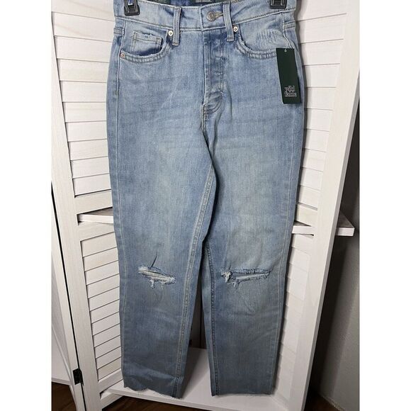 NWT Wild Fable Women's Sz 00 Super High Rise Distressed Straight Jeans Buttonfly - Picture 1 of 9